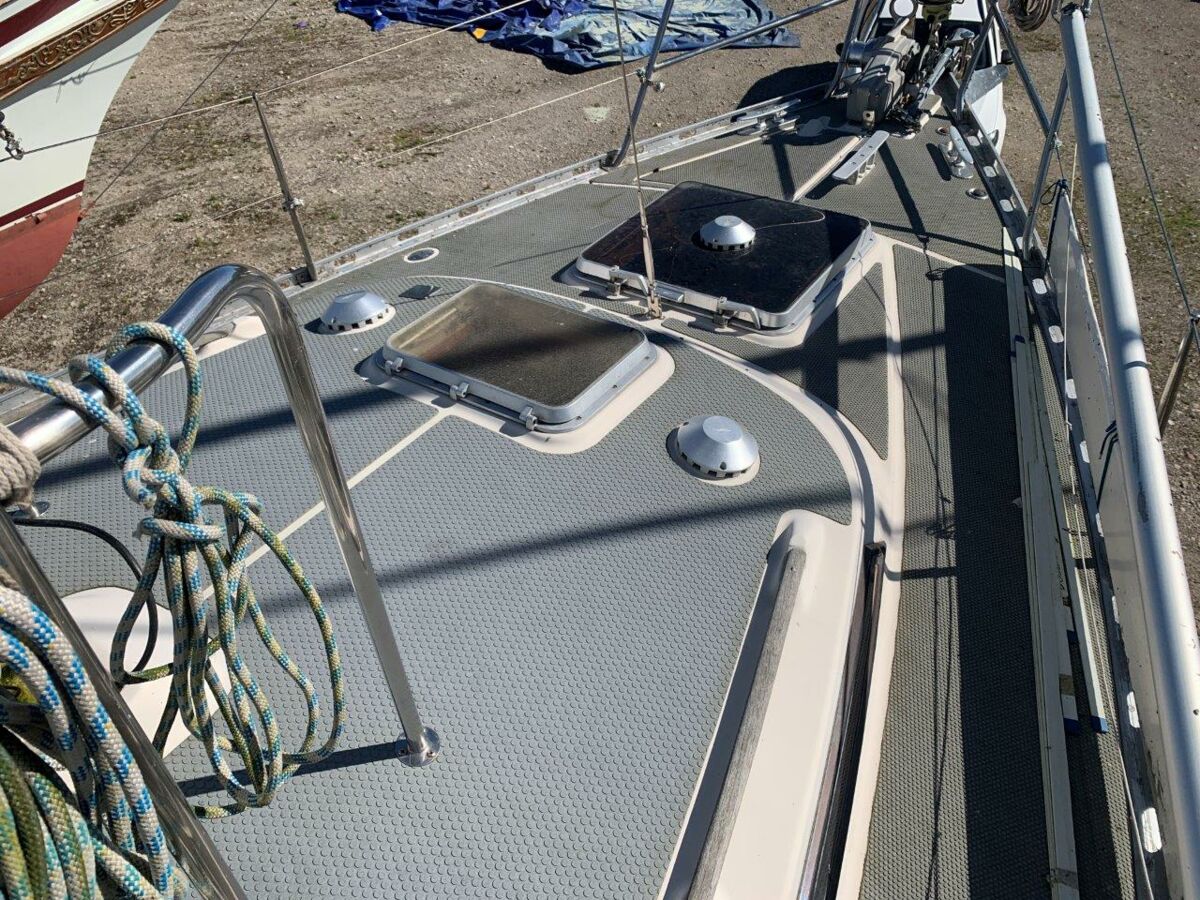 Sailing Yacht Beneteau Evasion 37 Ketch Sailing World Yachtbrokers Heiligenhafen 29