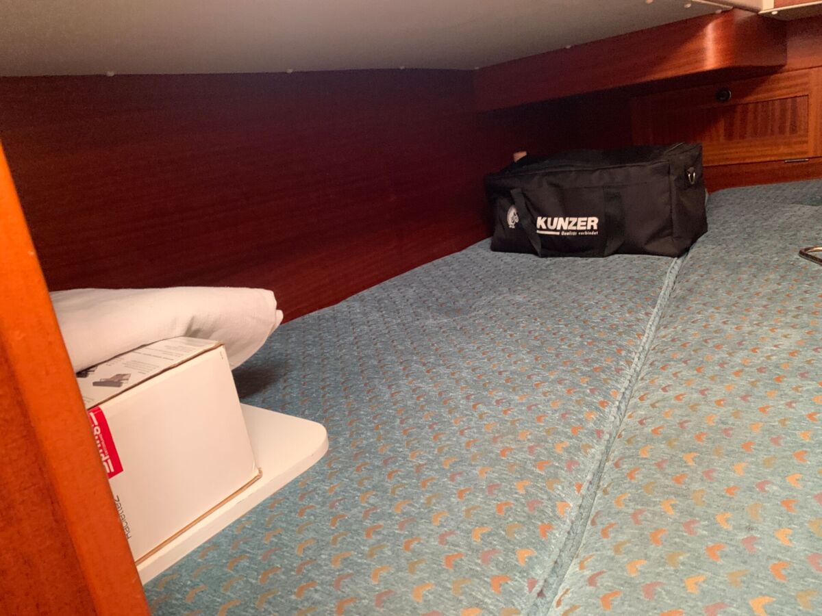 Sailing Yacht Hallberg-Rassy 34 Sailing World Yachtmakler Heiligenhafen 34