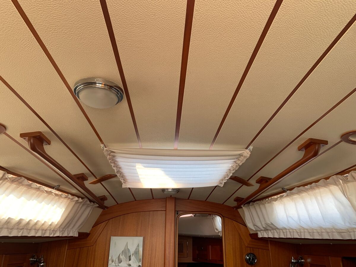 Sailing Yacht Hallberg-Rassy 34 Sailing World Yachtmakler Heiligenhafen 9