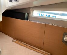 Sailing Yacht Jeanneau Sun Odyssey 410 Sailing World Yachtbrokers 37