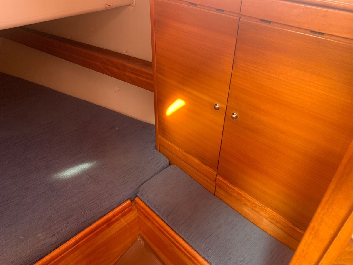Segelyacht Bavaria 37 Cruiser Sailing World Yachtbrokers Heiligenhafen 21