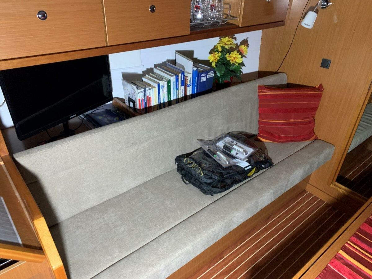 Segelyacht Bavaria Cruiser 36 Sailing World Yacht Brokers Heiligenhafen 18