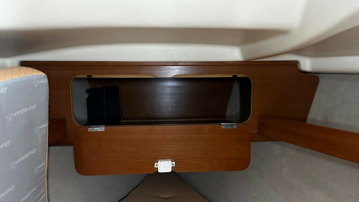 Segelyacht Dehler 35 CWS Sailing World Yachtmakler Heiligenhafen 27