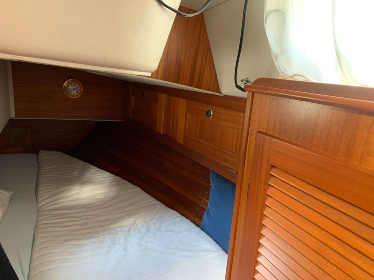 Segelyacht Hallberg-Rassy 34 Sailing World Yachtbrokers 20