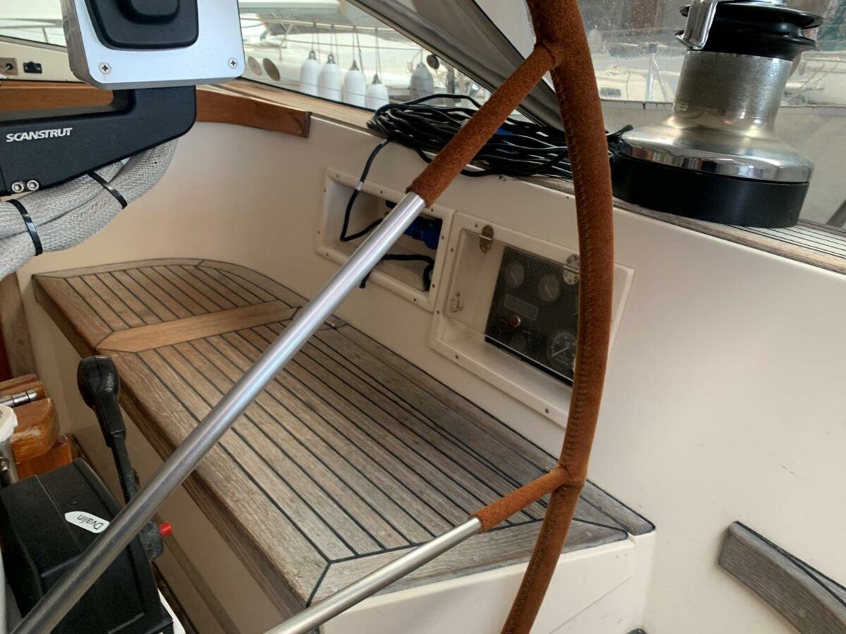 Segelyacht Hallberg-Rassy 45 Sailing World Yachtmakler   (69)