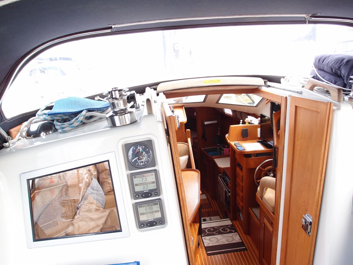 Degeroe38DS-Sailing-World-Yachtbrokers-30