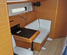 Jeanneau Sun Odyssey 449 Sailing World 7