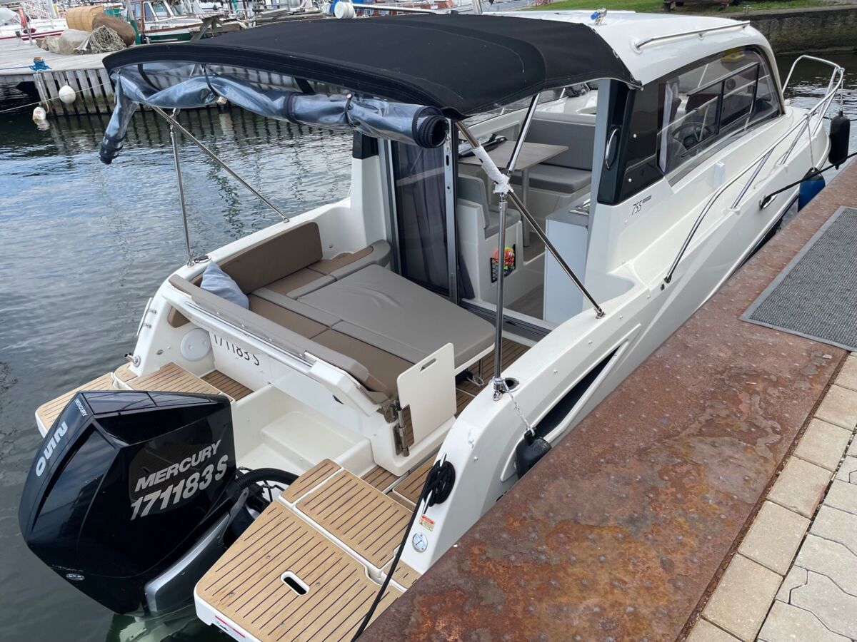 Motorboot Quicksilver Activ 755 Weekend Sailing World Yachtmakler 6