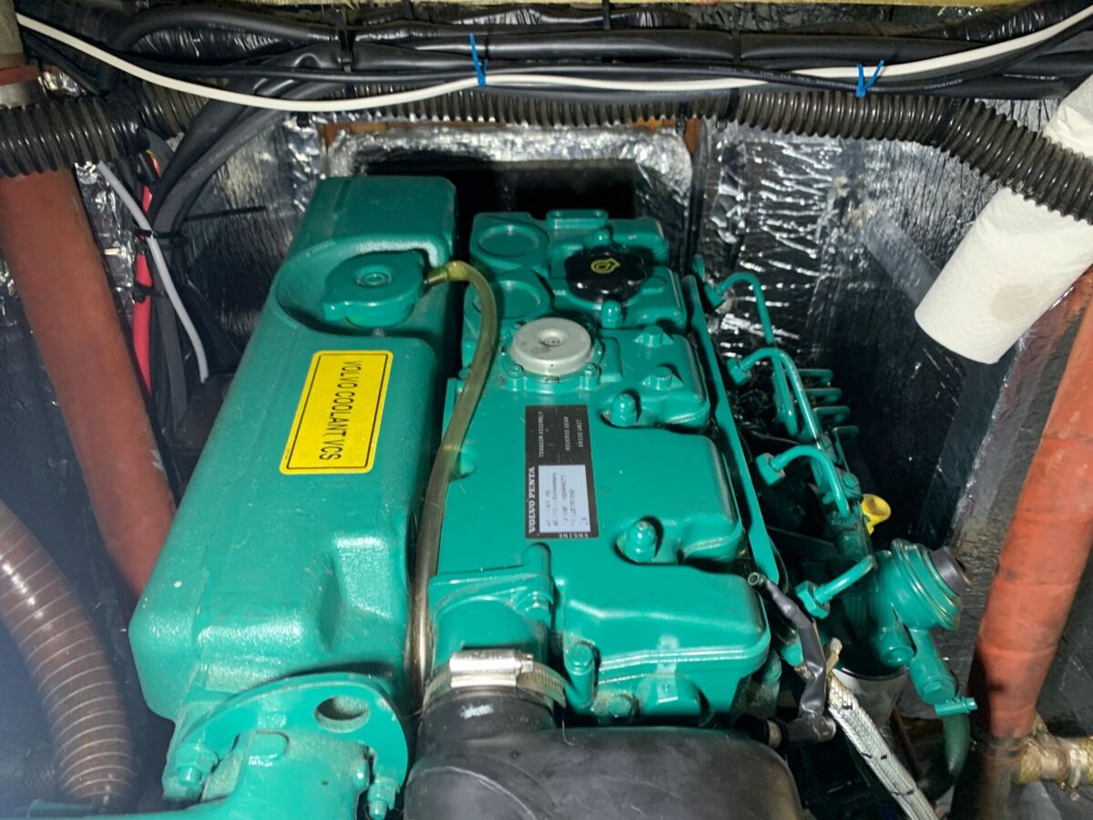 Motorsegler Hallberg-Rassy 94 Sailing World Yachtmakler 89