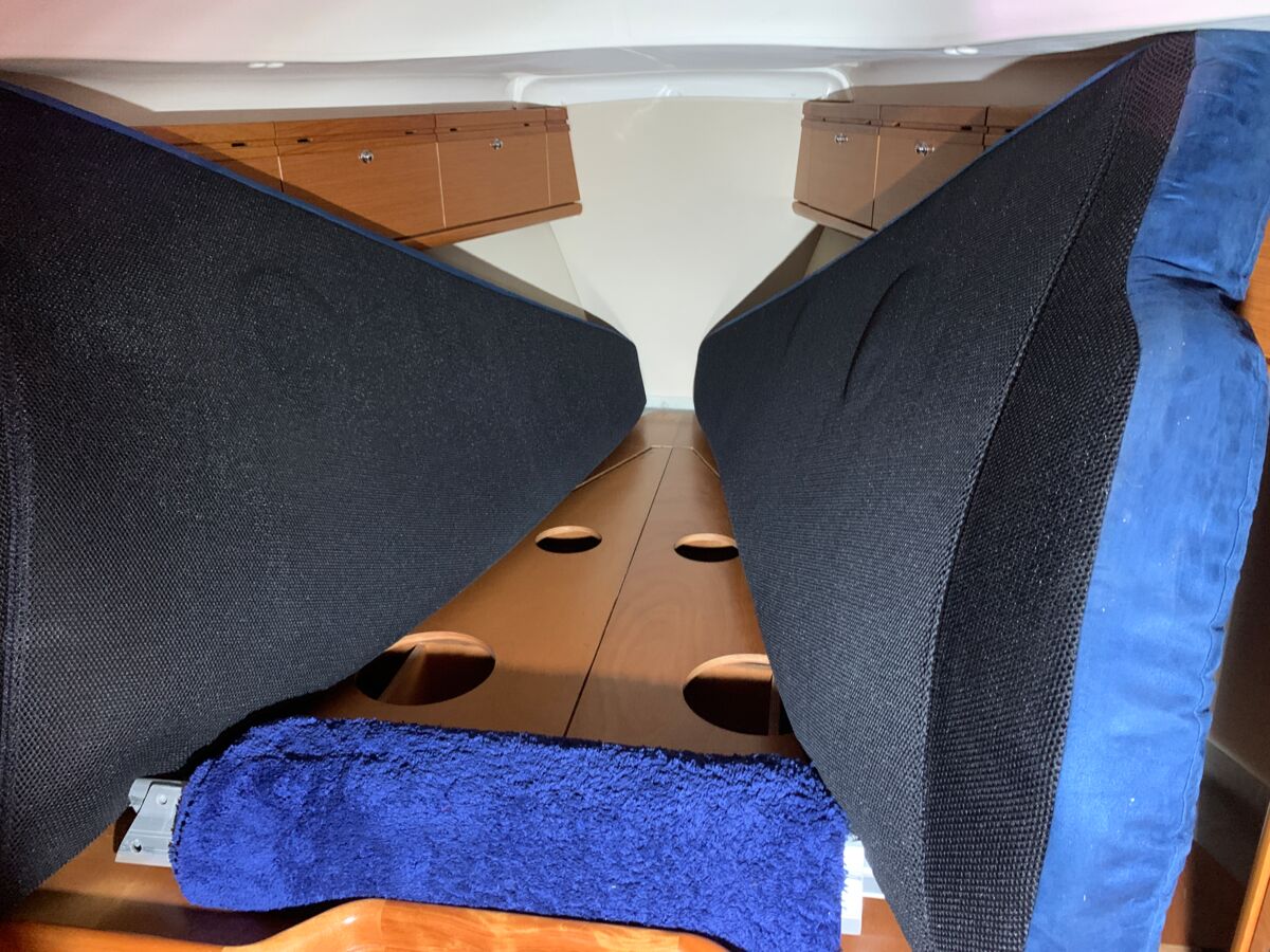 Sailing Yacht Bavaria 34 Cruiser Sailing World Yachtbrokers Heiligenhafen 62
