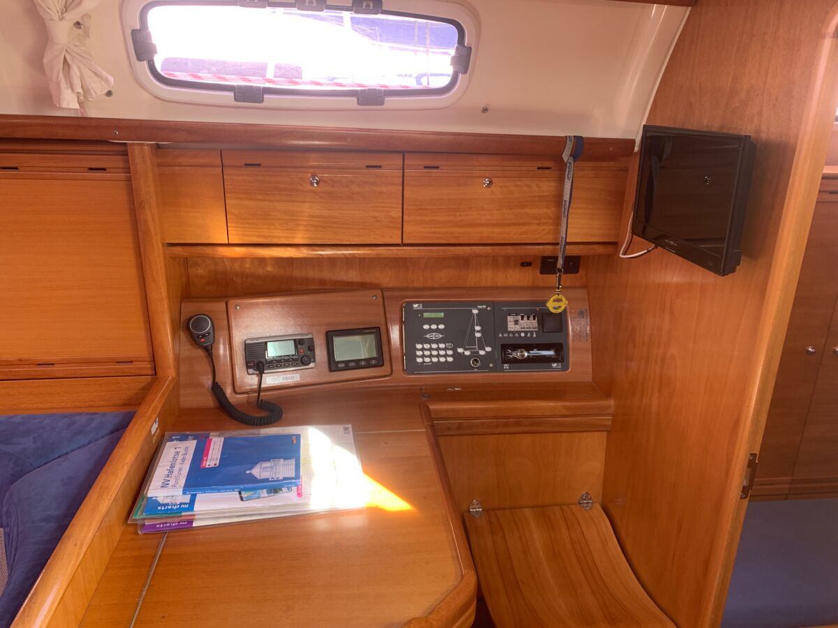 Sailing Yacht Bavaria 40 Cruiser Sailing World Yachtmakler Heiligenhafen 8