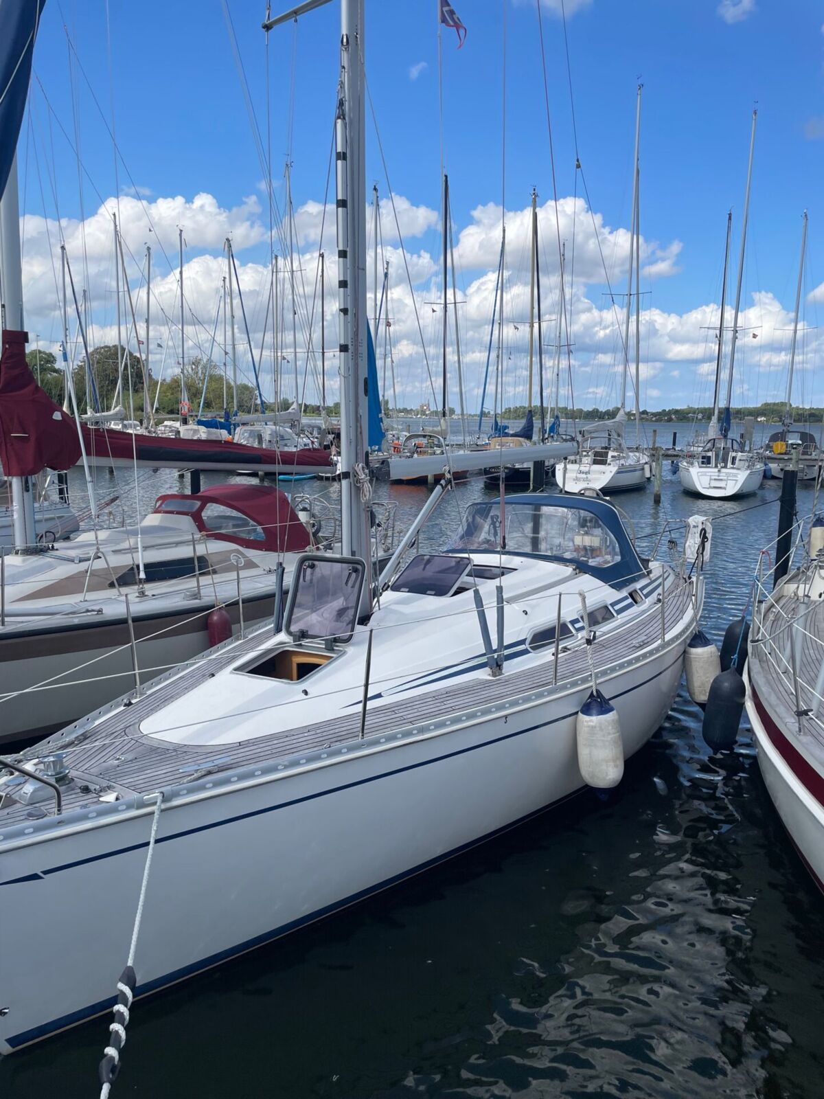 Sailing Yacht Elan 34 Sailing World Yachtmakler Heiligenhafen 3