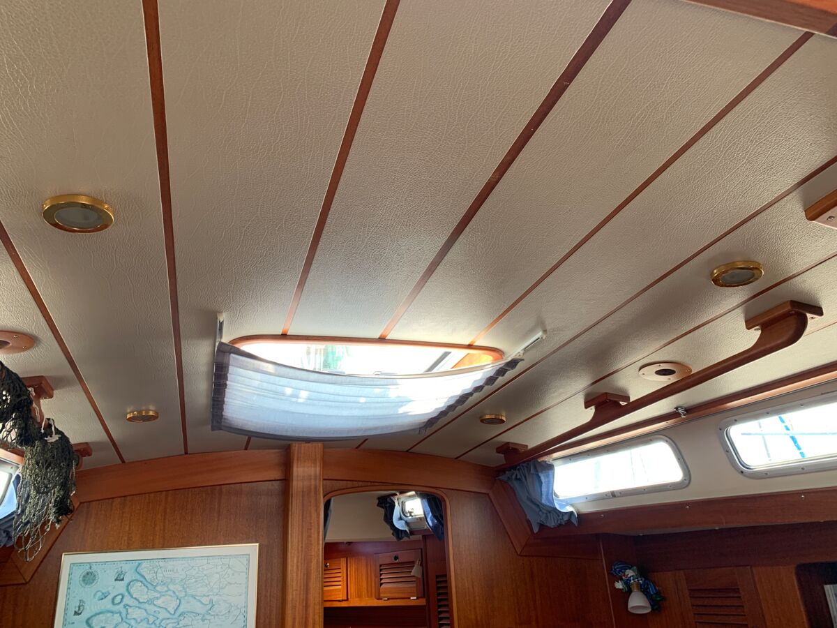 Sailing Yacht Hallberg-Rassy 42 F Sailing World Yachtbrokers Heiligenhafen 29