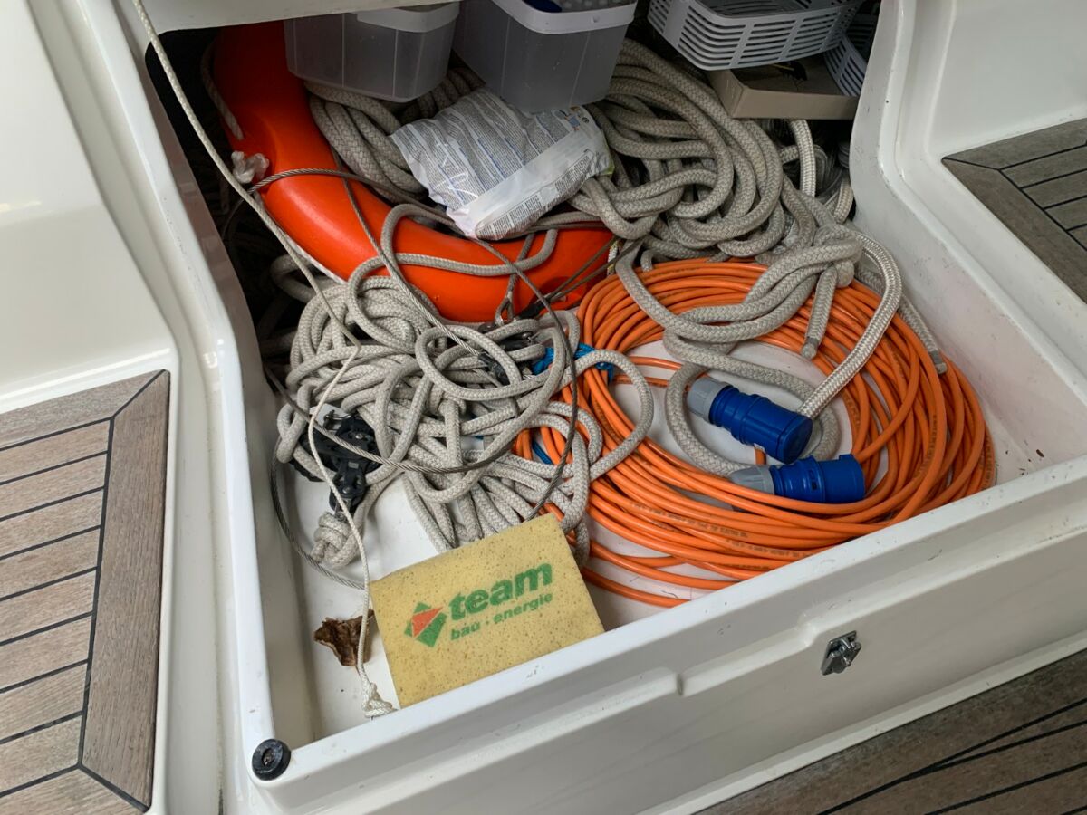 Sailing Yacht Hanse 375 Sailing World Yachtbrokes Heiligenhafen (51)