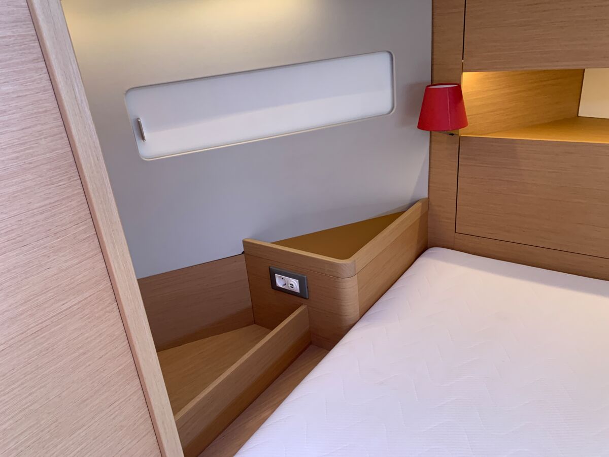 Sailing Yacht Jeanneau Sun Odyssey 410 Sailing World Yachtbrokers 17