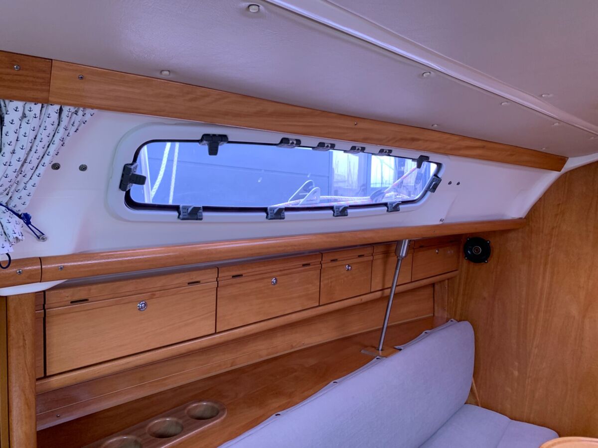 Sailingyacht Bavaria 31 Cruiser 14