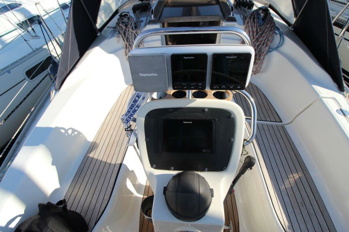 Segelyacht Bavaria 32 Sailing World Yachtmakler Heiligenhafen 5