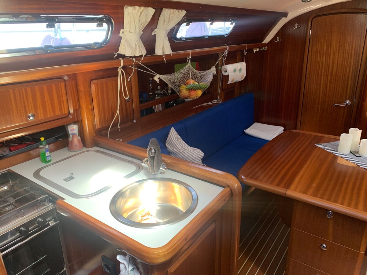 Segelyacht Bavaria 34 Sailing World Yachtmakler Heiligenhafen 6