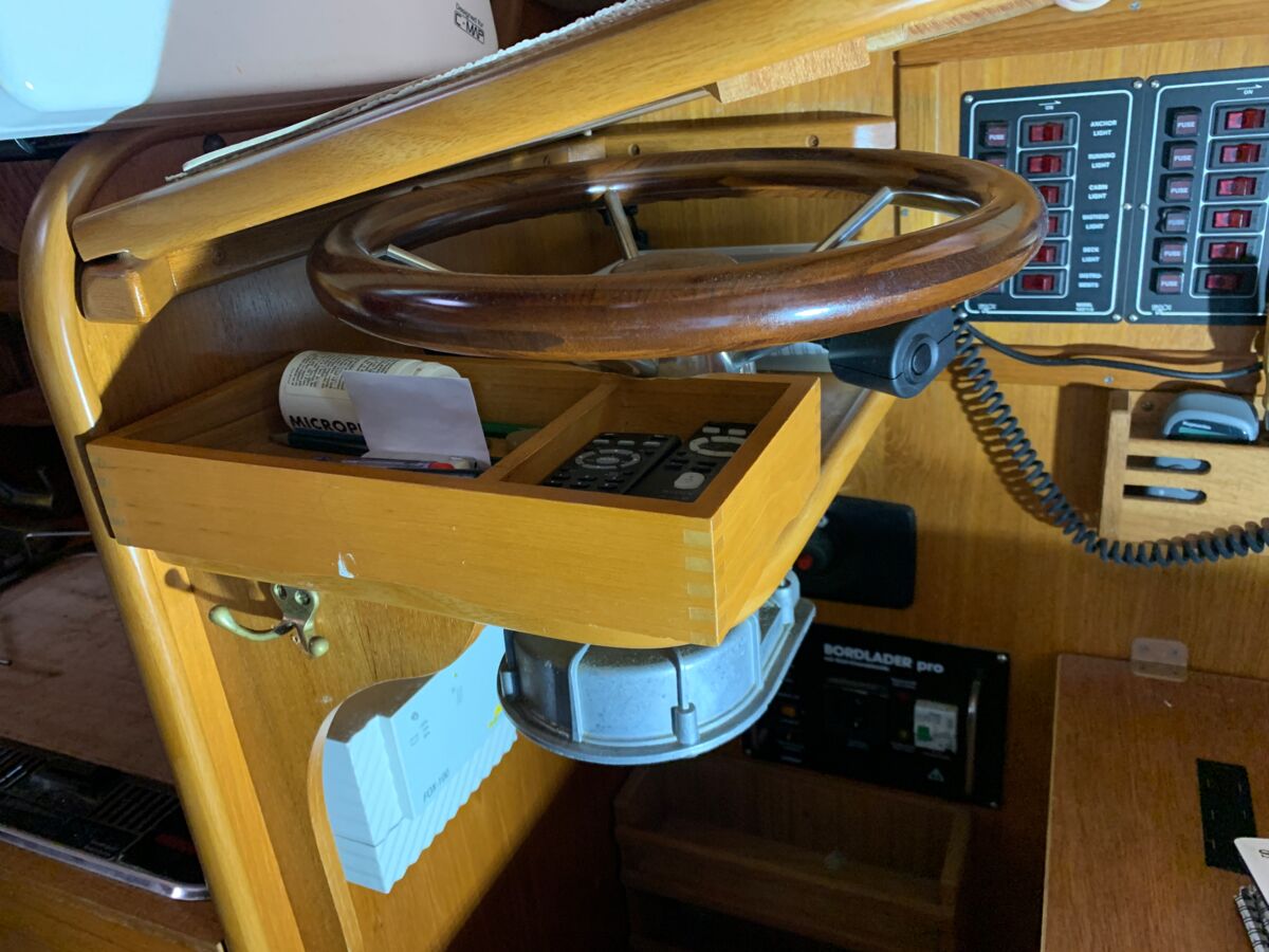 Segelyacht Hai 760 Decksalon Sailing World Yachtmakler 11