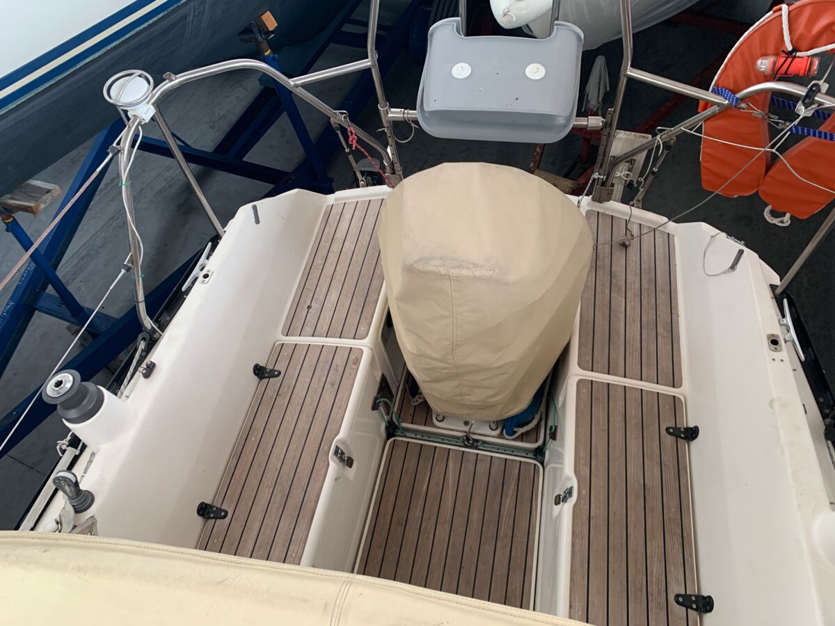 Segelyacht Hai 760 Decksalon Sailing World Yachtmakler 27