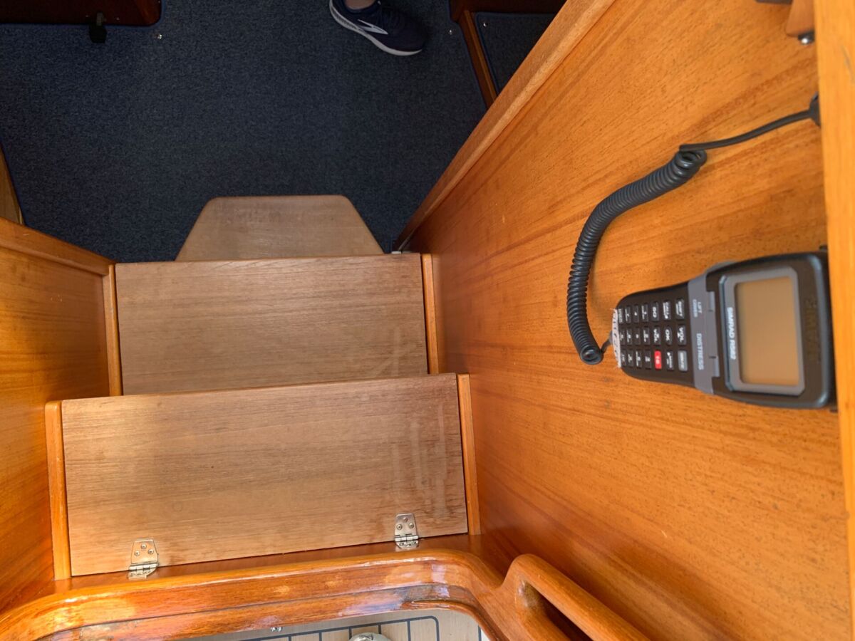 Segelyacht Hallberg-Rassy 34 Sailing World Yachtbrokers 14