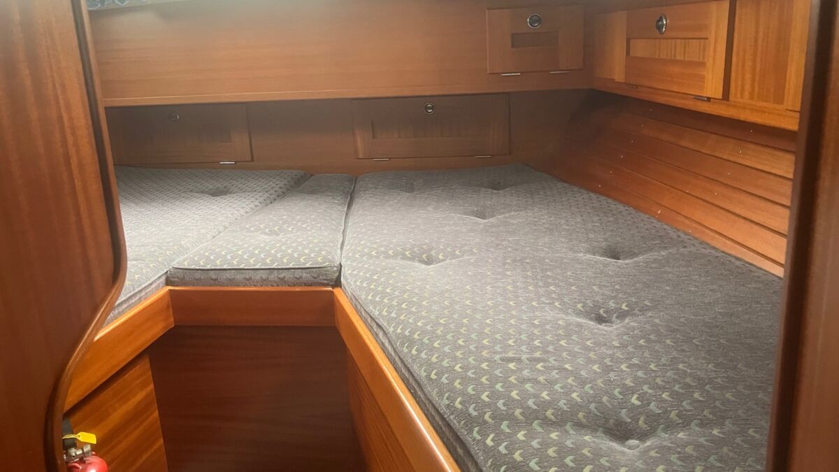 Segelyacht Hallberg-Rassy 36 MK II Sailing World Yachtmakler 27