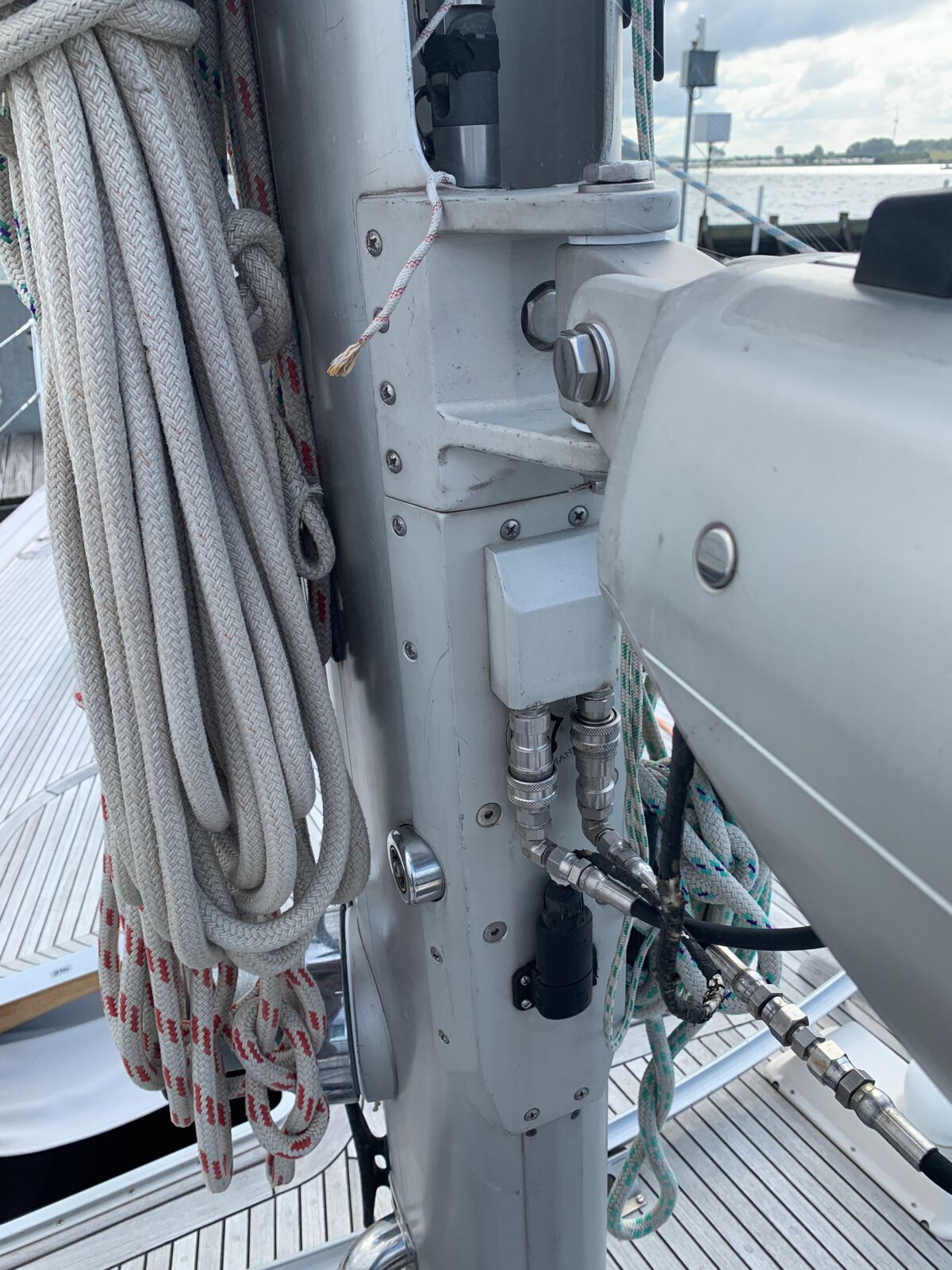 Segelyacht Hallberg-Rassy 45 Sailing World Yachtmakler Heiligenhafen 20