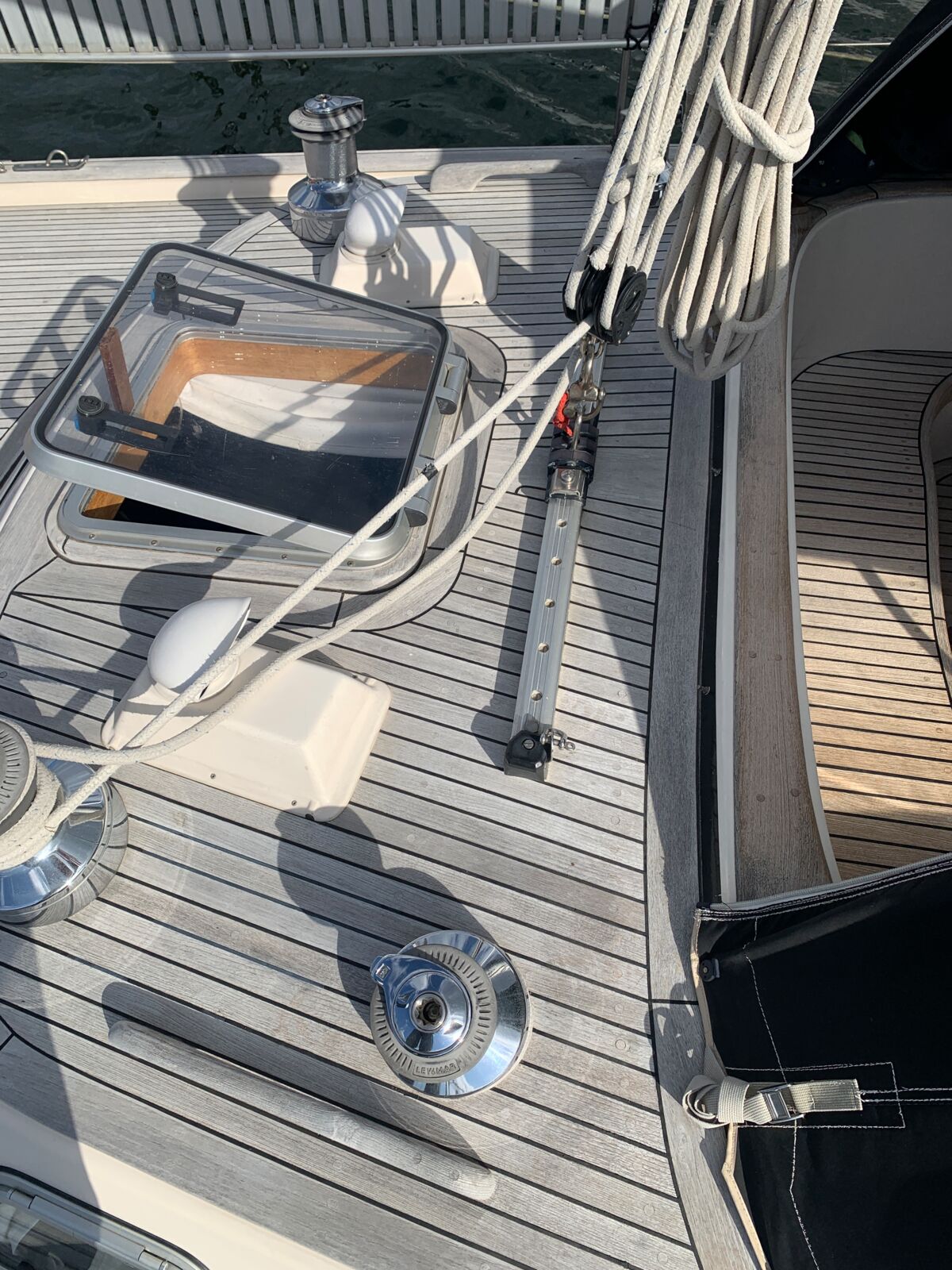 Segelyacht Hallberg-Rassy 45 Sailing World Yachtmakler Heiligenhafen 24