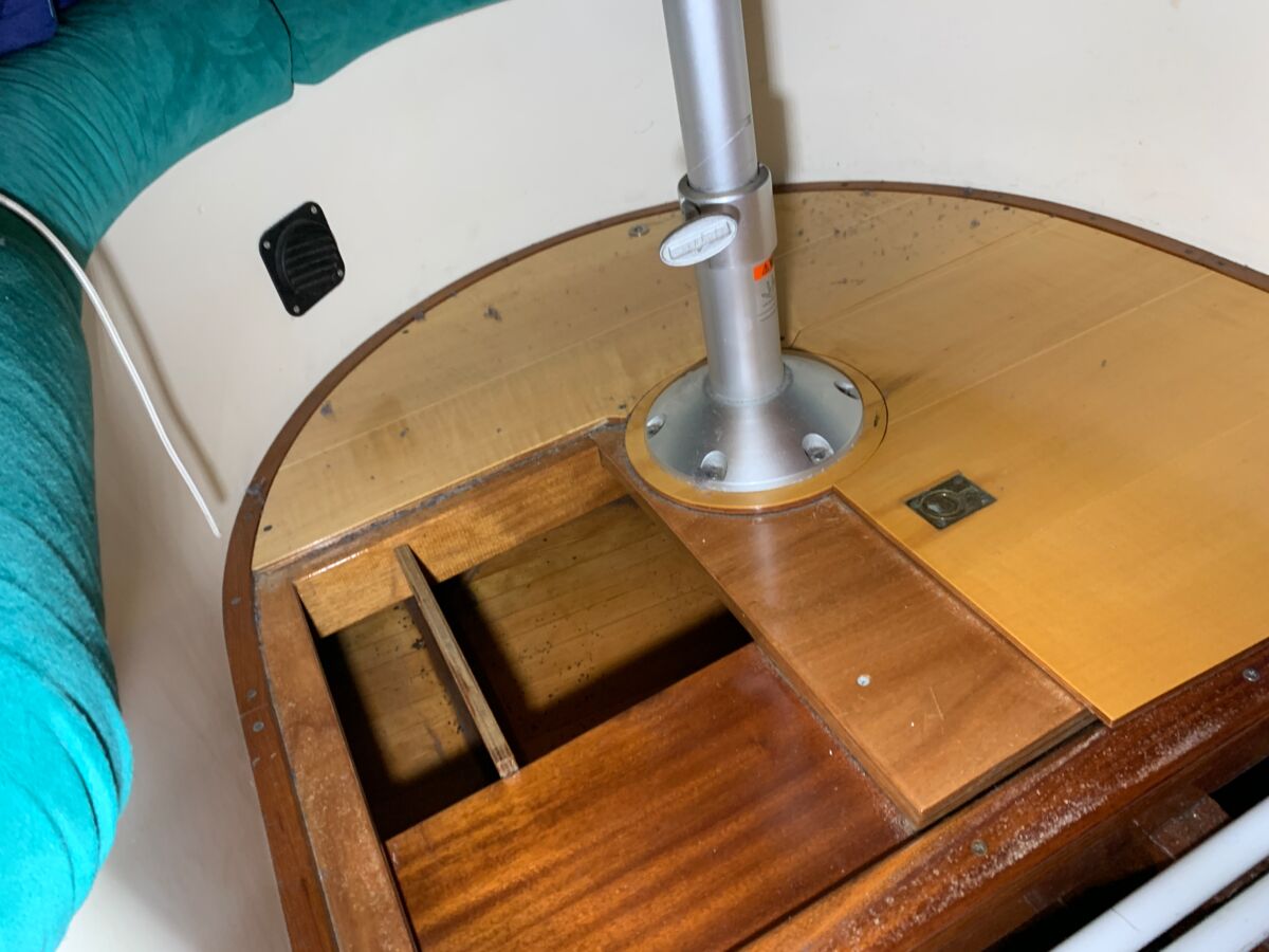 Segelyacht Ravell 42 Sailing World Yachtmakler Heiligenhafen 88