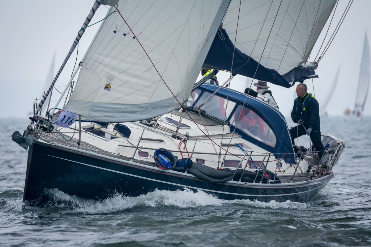 Hanse 411