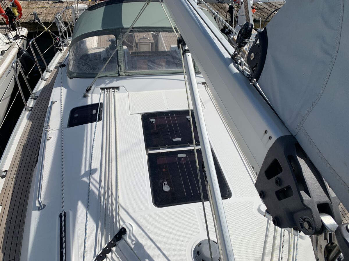 Bavaria Cruiser 36-3 Sailing World Yachtmakler 57