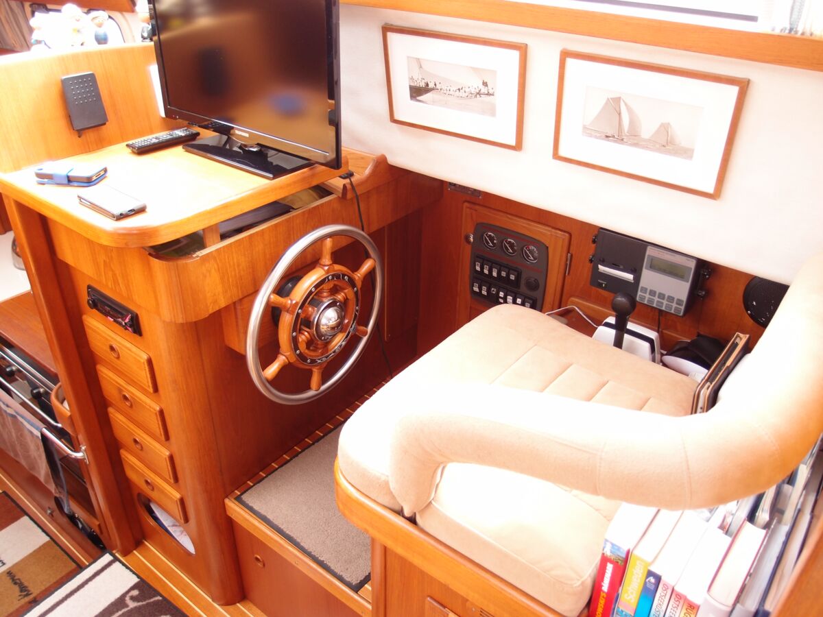 Degeroe38DS-Sailing-World-Yachtbrokers-7