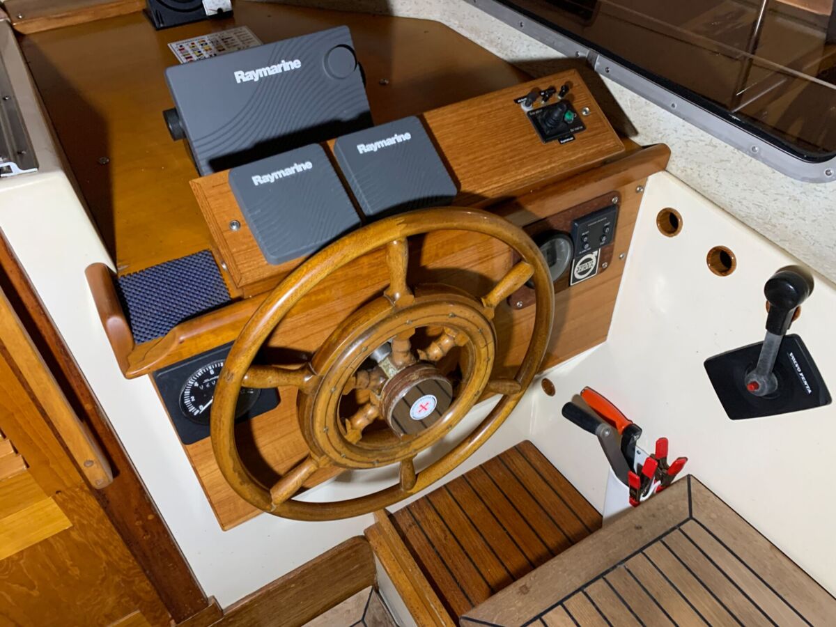 Motorsegler Hallberg-Rassy 94 Sailing World Yachtmakler 38