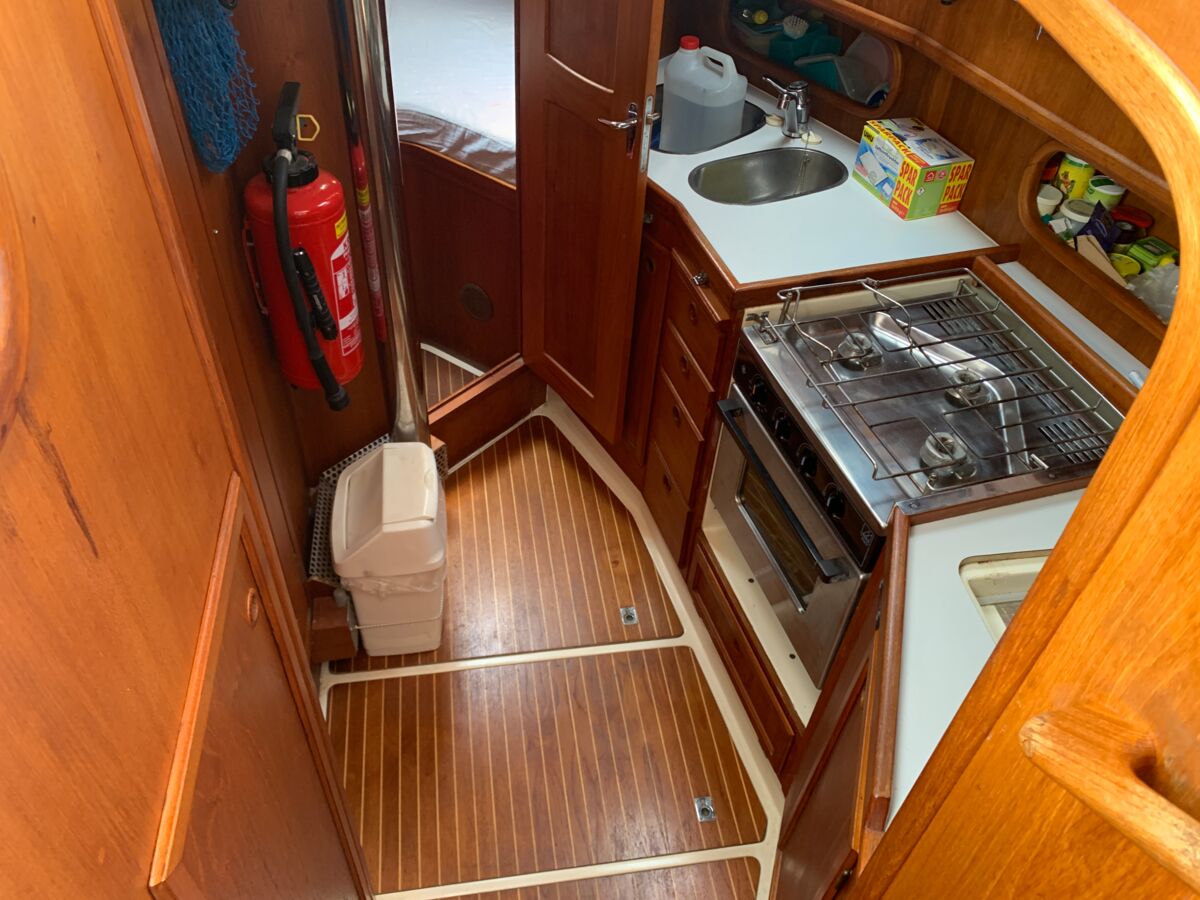 Motorsegler Nauticat 35 Sailingworld Yachtmakler Heiligenhafen 37