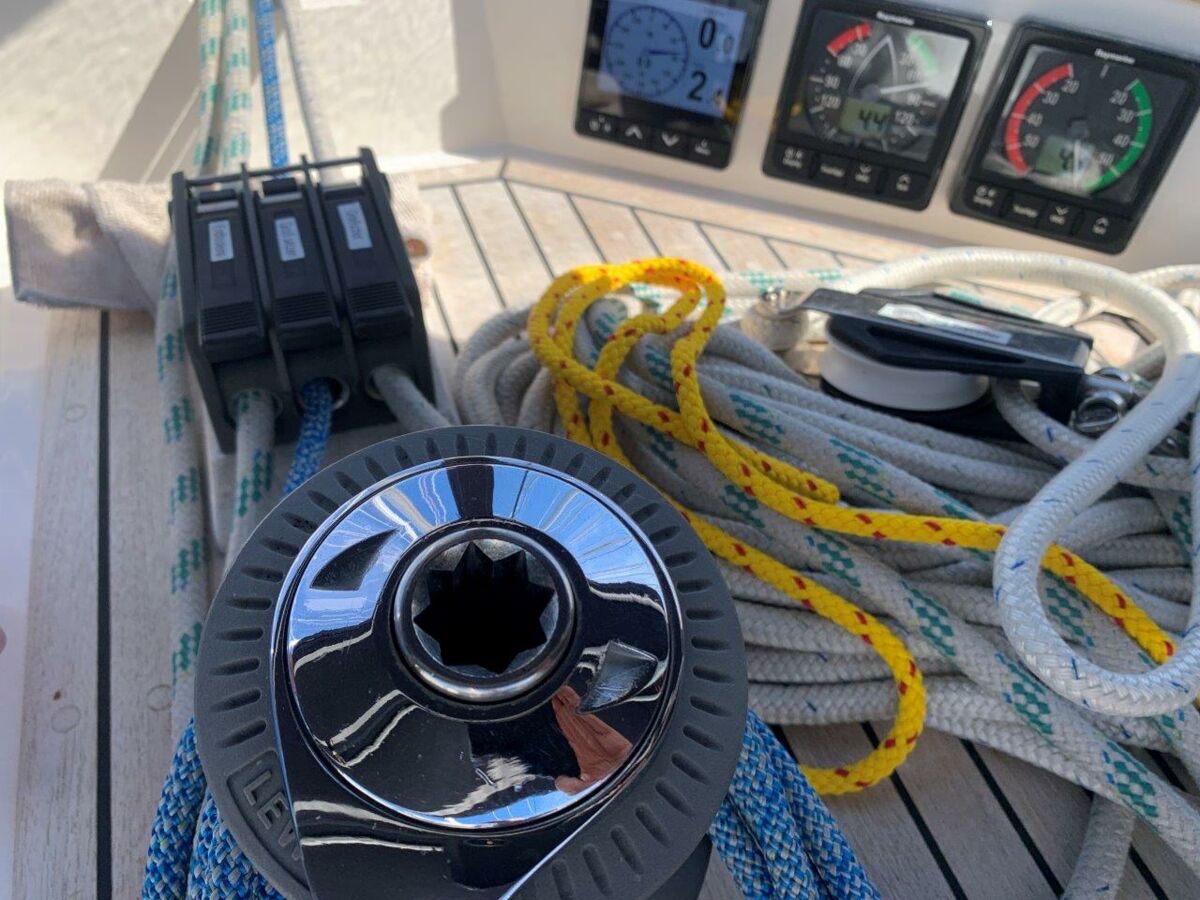 Motorsegler Nauticat 40 Ketch Sailing World Yachtbrokers 101