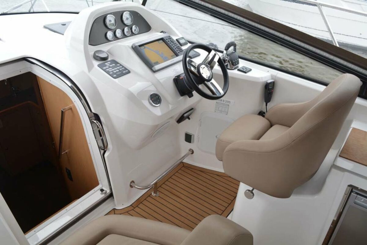 Motoryacht Bavaria Sport 35 Sailing World Yachtmakler Heiligenhafen 11