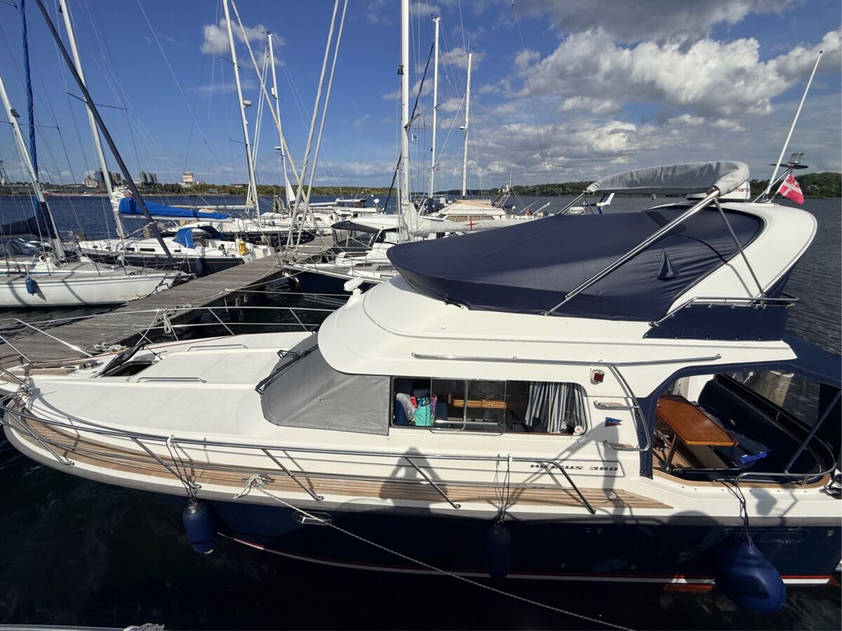 Motoryacht Nimbus 380 Carisma Fly Sailing World Yachtbrokes Heiligenhafen 3