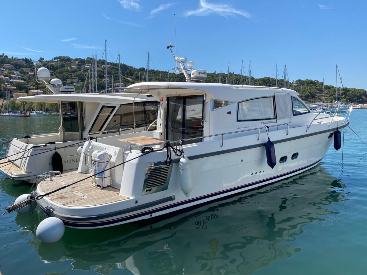 Motoryacht Nimbus 405 Coupe Sailing World Yachtbrokers 1
