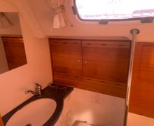 Sailing Yacht Bavaria 40 Cruiser Sailing World Yachtmakler Heiligenhafen 23
