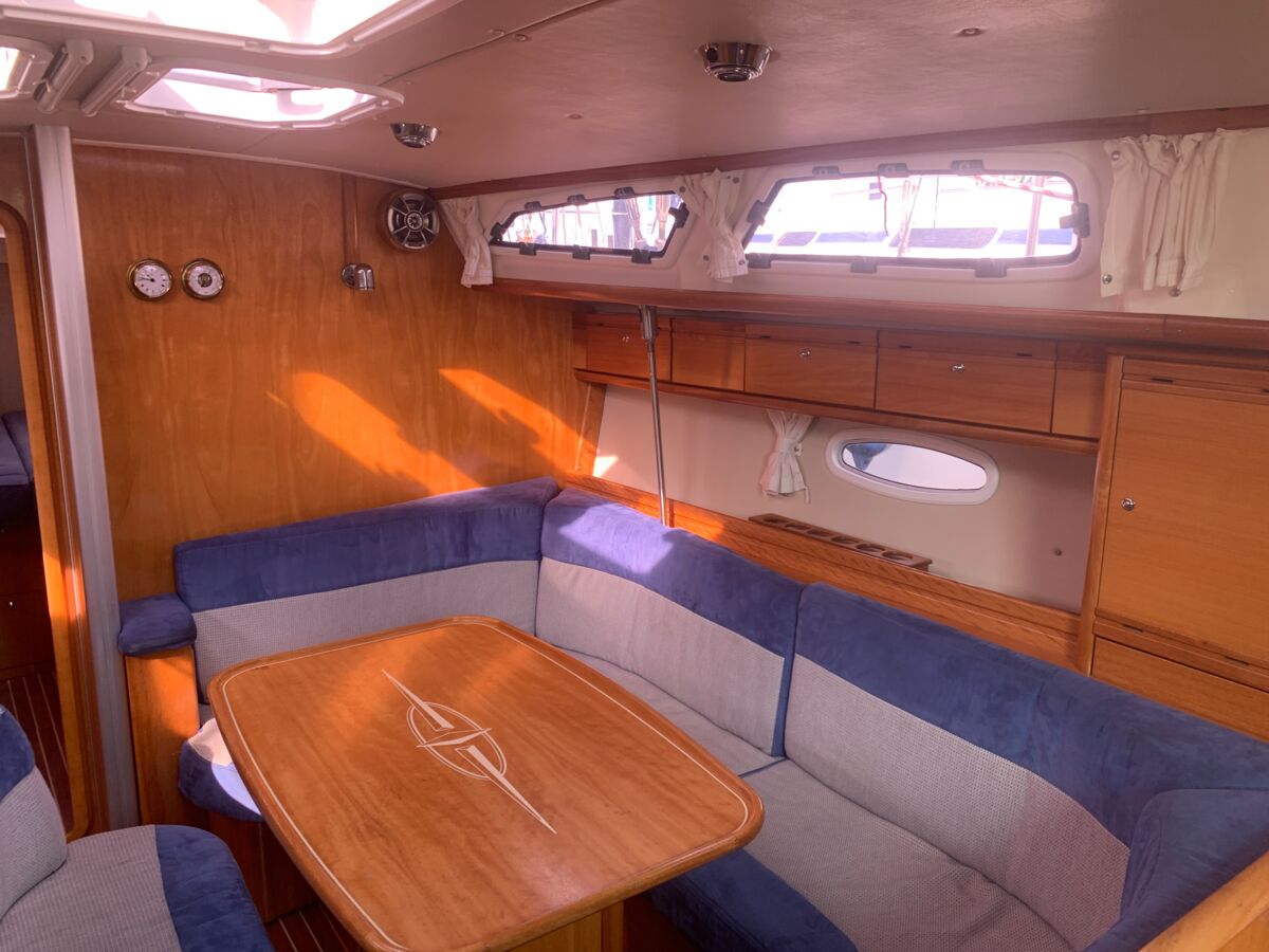 Sailing Yacht Bavaria 40 Cruiser Sailing World Yachtmakler Heiligenhafen 7