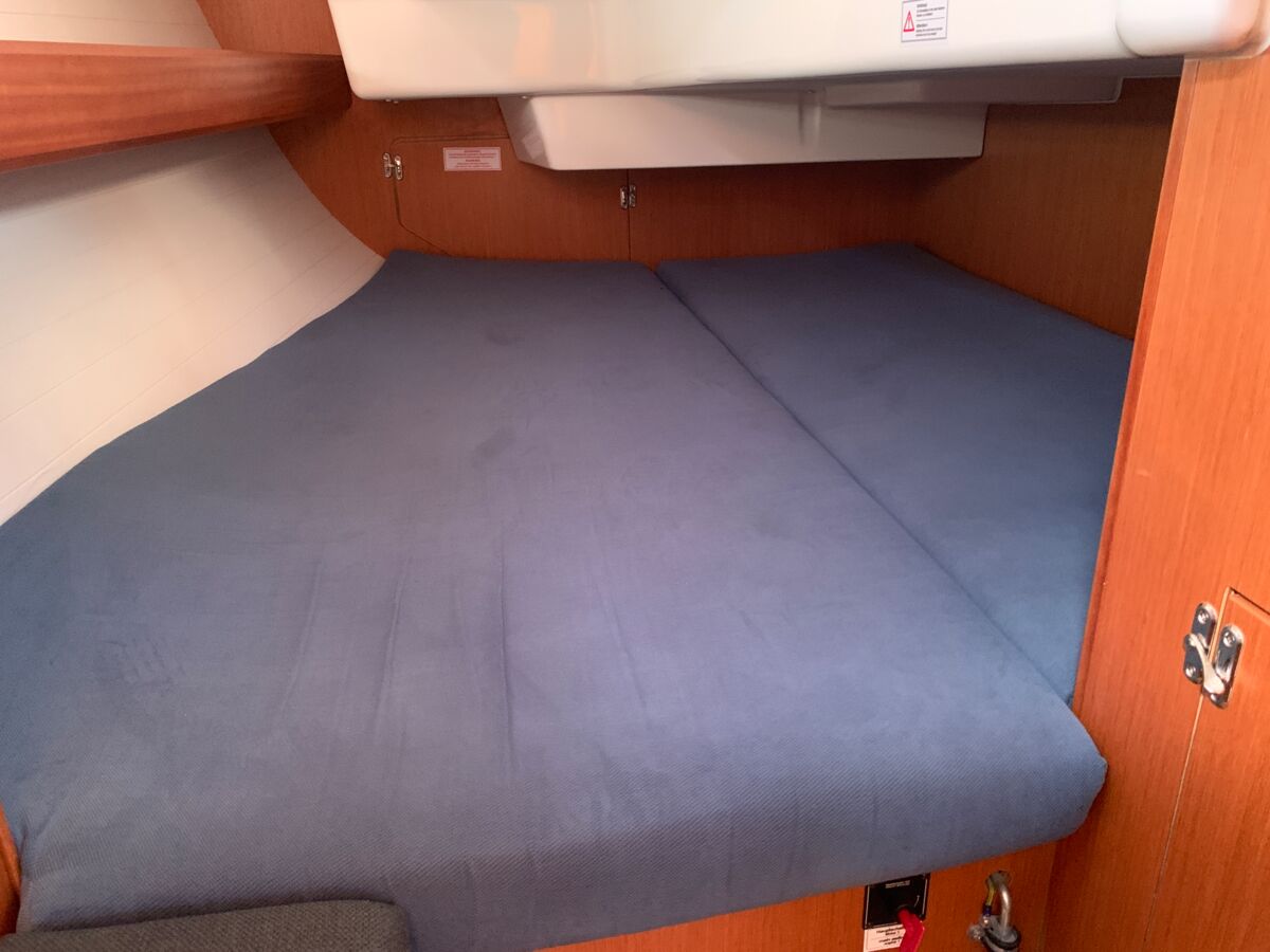 Sailing Yacht Bavaria Cruiser 34 Sailing World Yachtbrokers Heiligenhafen 49