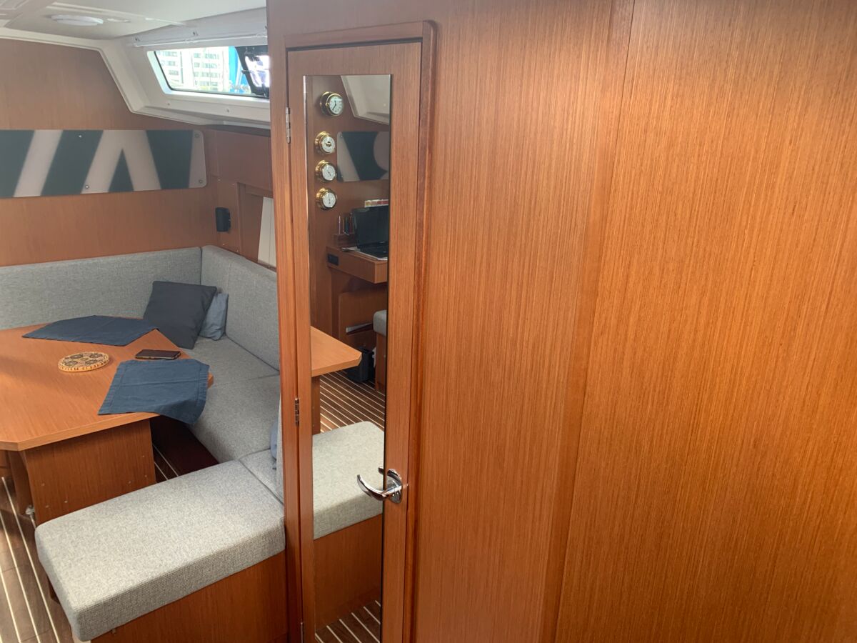 Sailing Yacht Bavaria Cruiser 38 Sailing World Yachtbrokers Heiligenhafen 10
