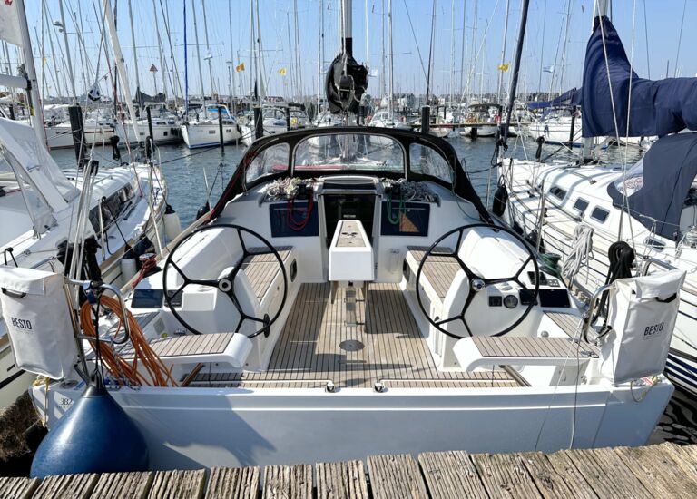 Sailing Yacht Dufour 382 Sailing World Yachtbrokers Heiligenhafen 1 neu