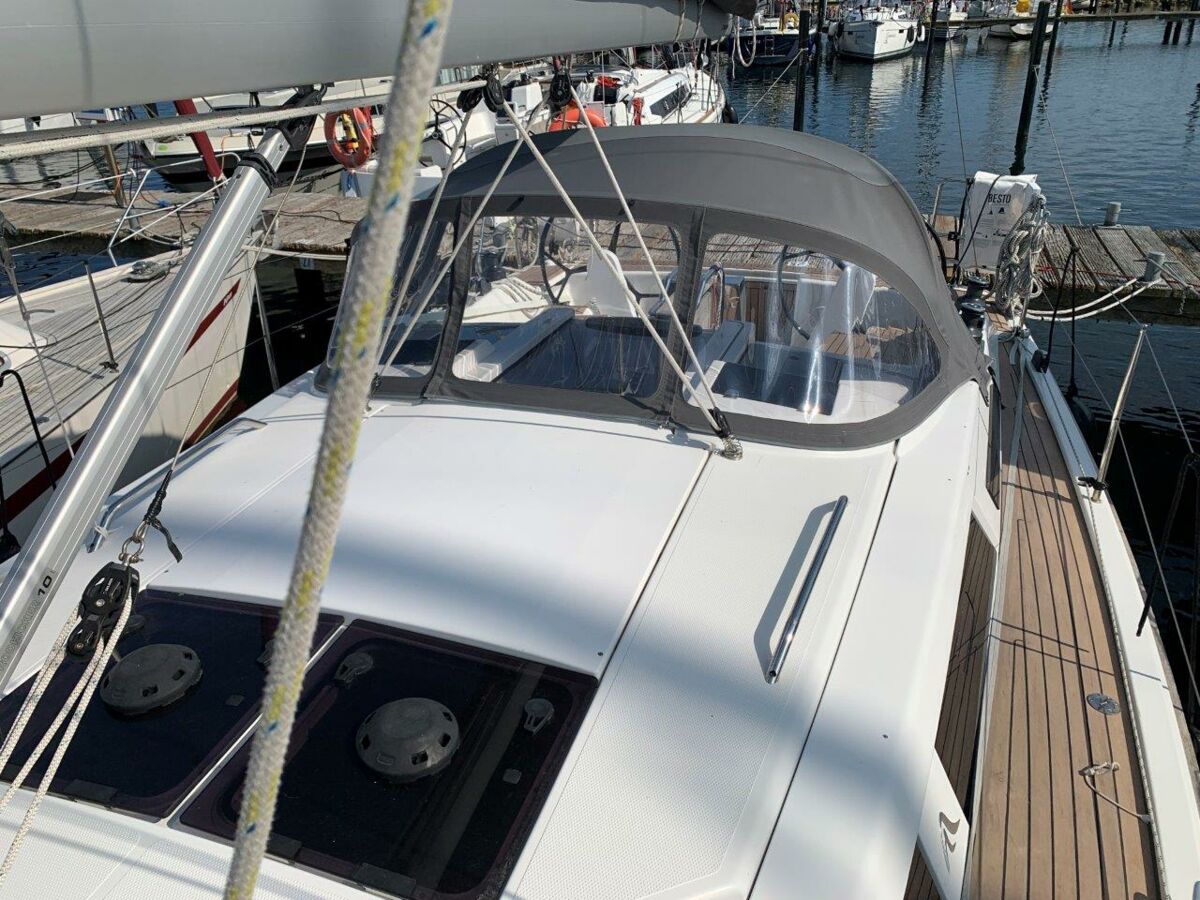 Sailing Yacht Hanse 348 Sailing World Yachtbrokers Heiligenhafen 16