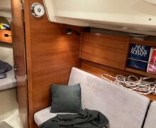 Sailing Yacht Salon 34 Sailing World Yachtbrokers 13