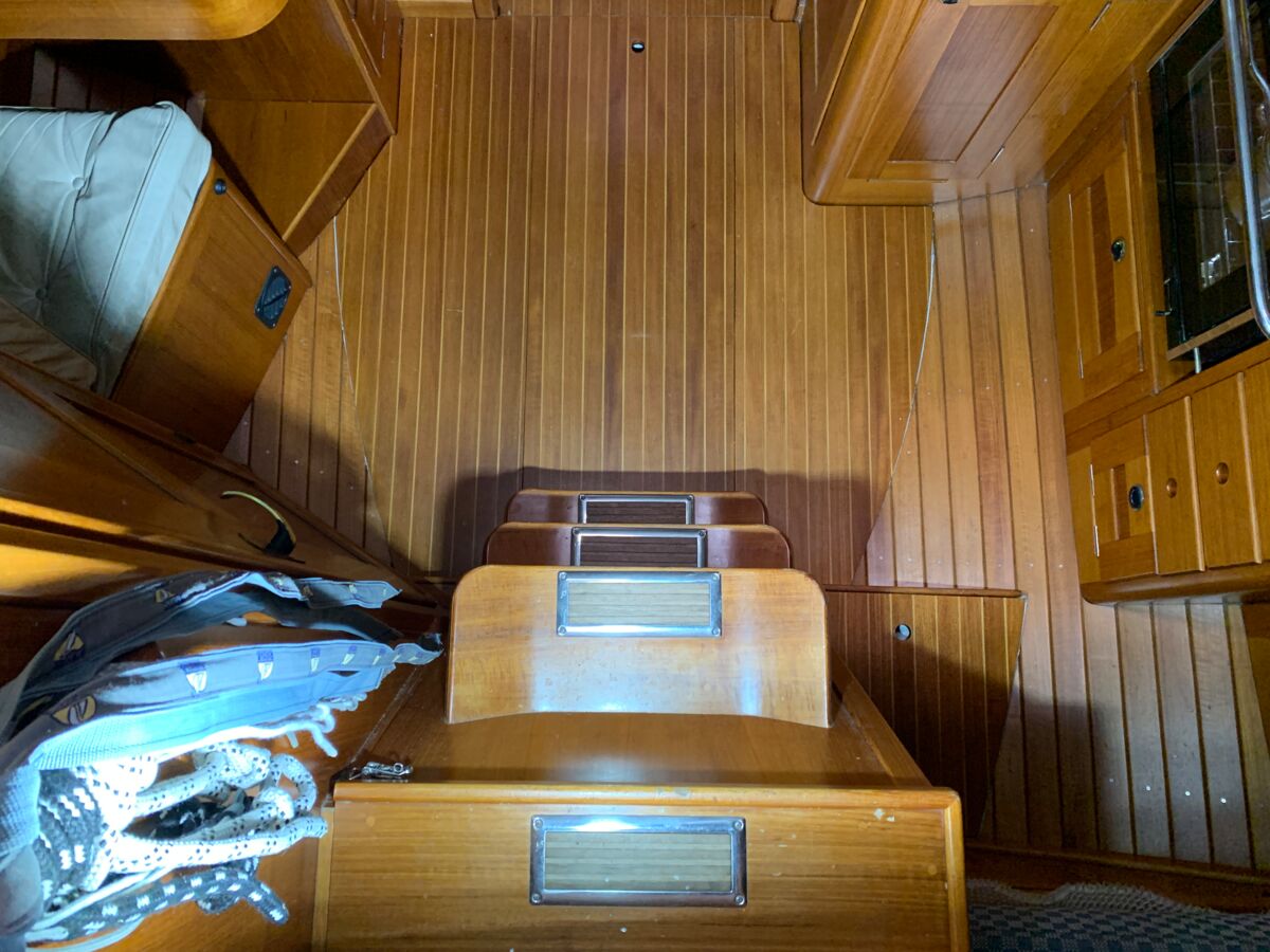 Sailing Yacht Wasa 370 Sailing World Yachtbrokers 12