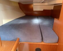 Sailing yacht Beneteau Oceanis 37 Sailing World Yachtbrokers Heiligenhafen 13