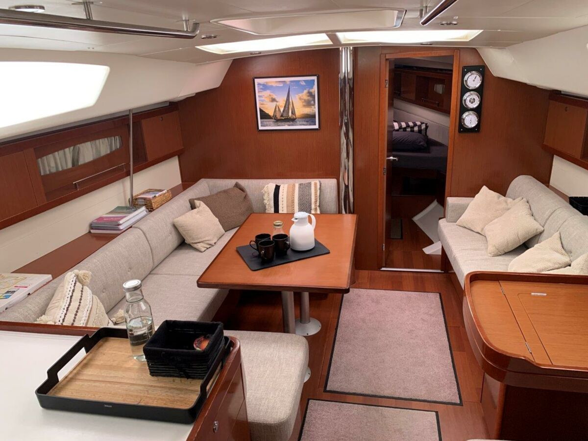 Segelyacht Beneteau Oceanis 46 Sailing World Yachtmakler 41