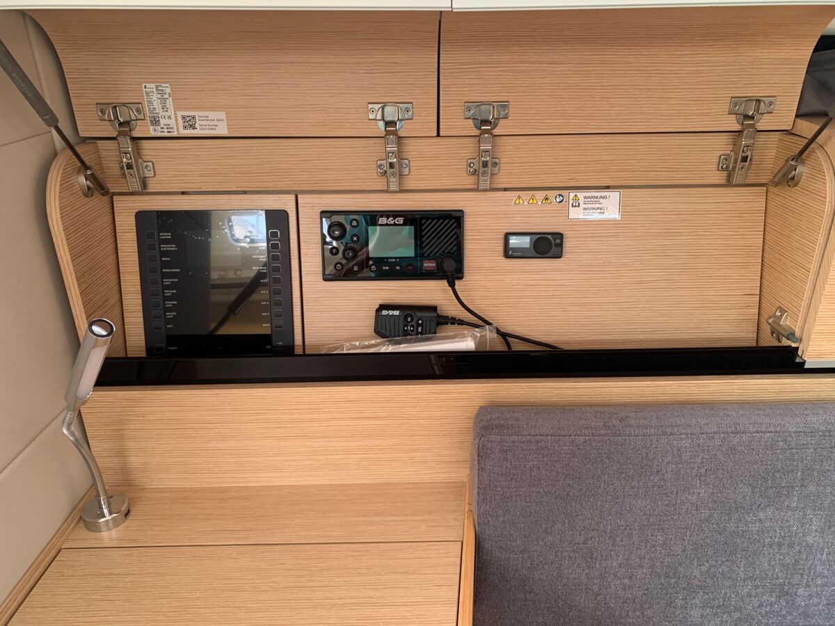 Segelyacht Dehler 38 SQ Sailingworld Yachtmakler 28