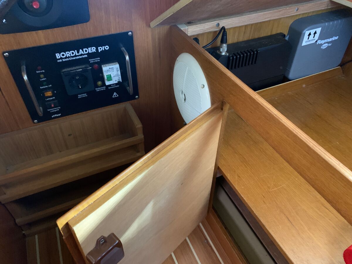 Segelyacht Hai 760 Decksalon Sailing World Yachtmakler 14